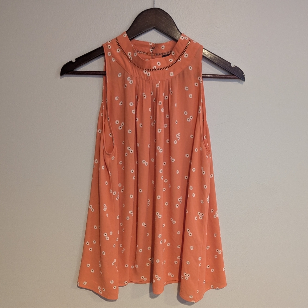 Ann Taylor Flowy High Neck Coral/Pink Sleeveless Top with White Flowers M